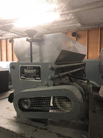 Used Kreuter type PBV 32" Inclusion Applicator