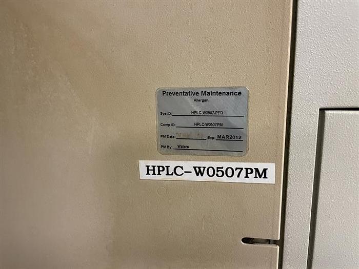 Used (2) Alliance HPLC with 2695 Separations Module and 2996 Photodiode Array Detector with one PC with software