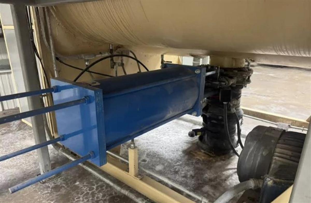 Used Bauermeister 2000-kg Jacketed Chocolate Paste Mixer
