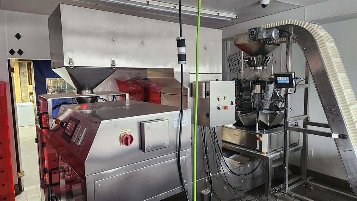 Used Shenzhen Ouya Industry Pre-made Pouch Machine with Scales