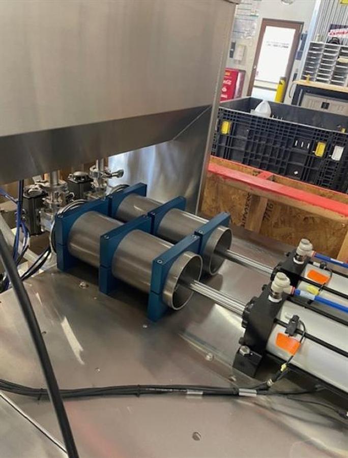 Used Liquid Packaging Solutions SS 2-Piston Filler