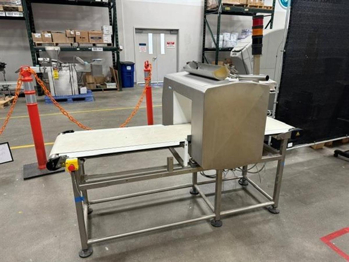 Used Ceia model T/21E-450350-0011 Metal Detector