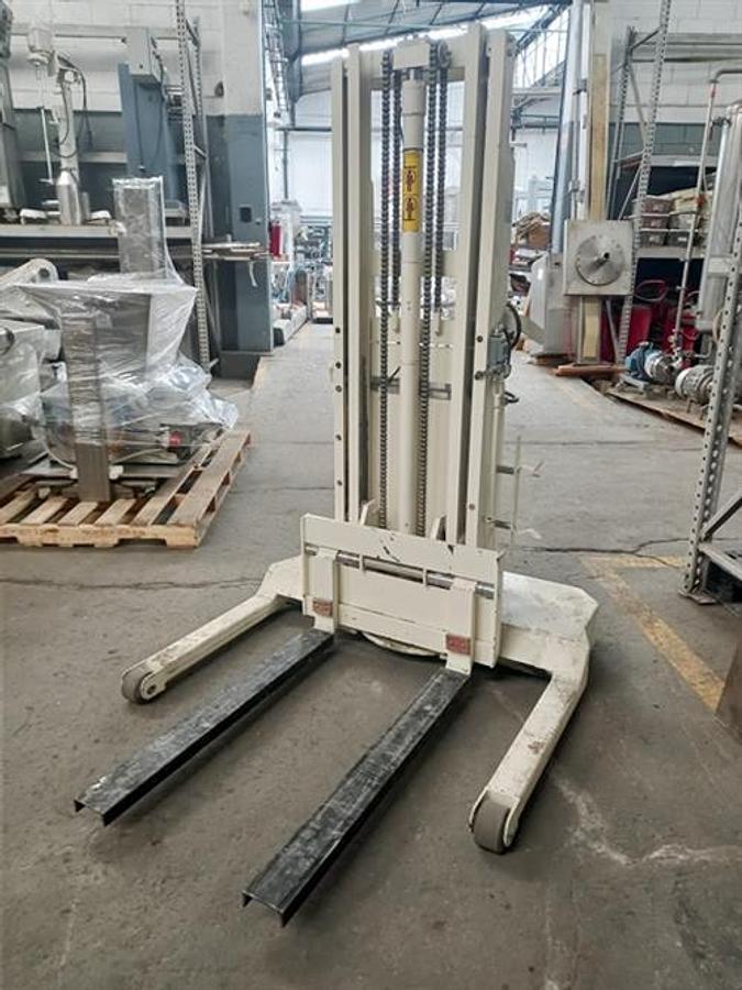 Used Merril model 72-39ADH trucks lifts