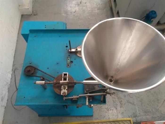 Used Vertical form, fill and seal Pouch Packager