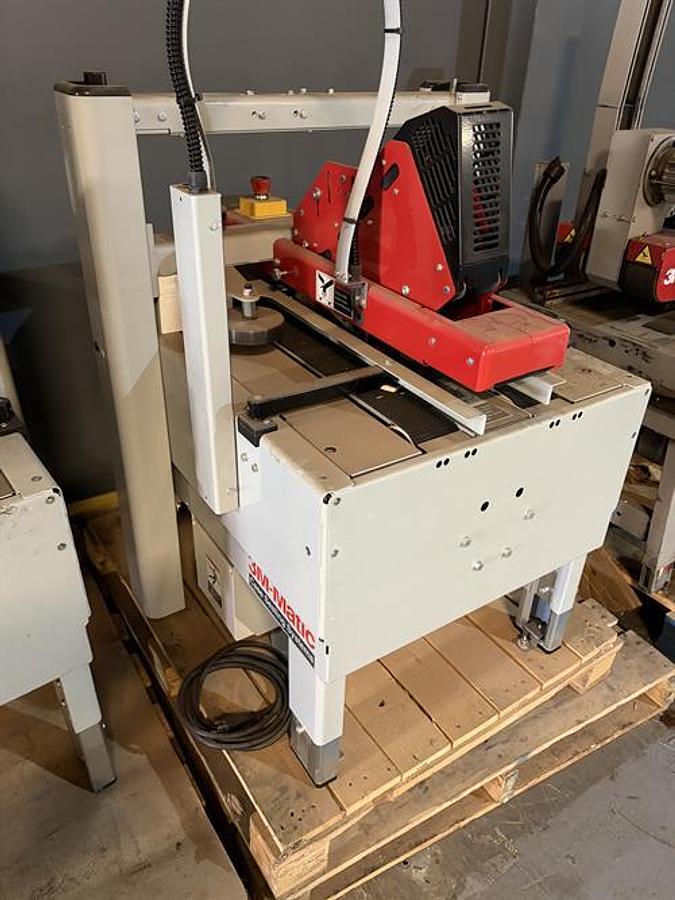 Used 3M Model 200A Top & Bottom Adjustable Case Taper