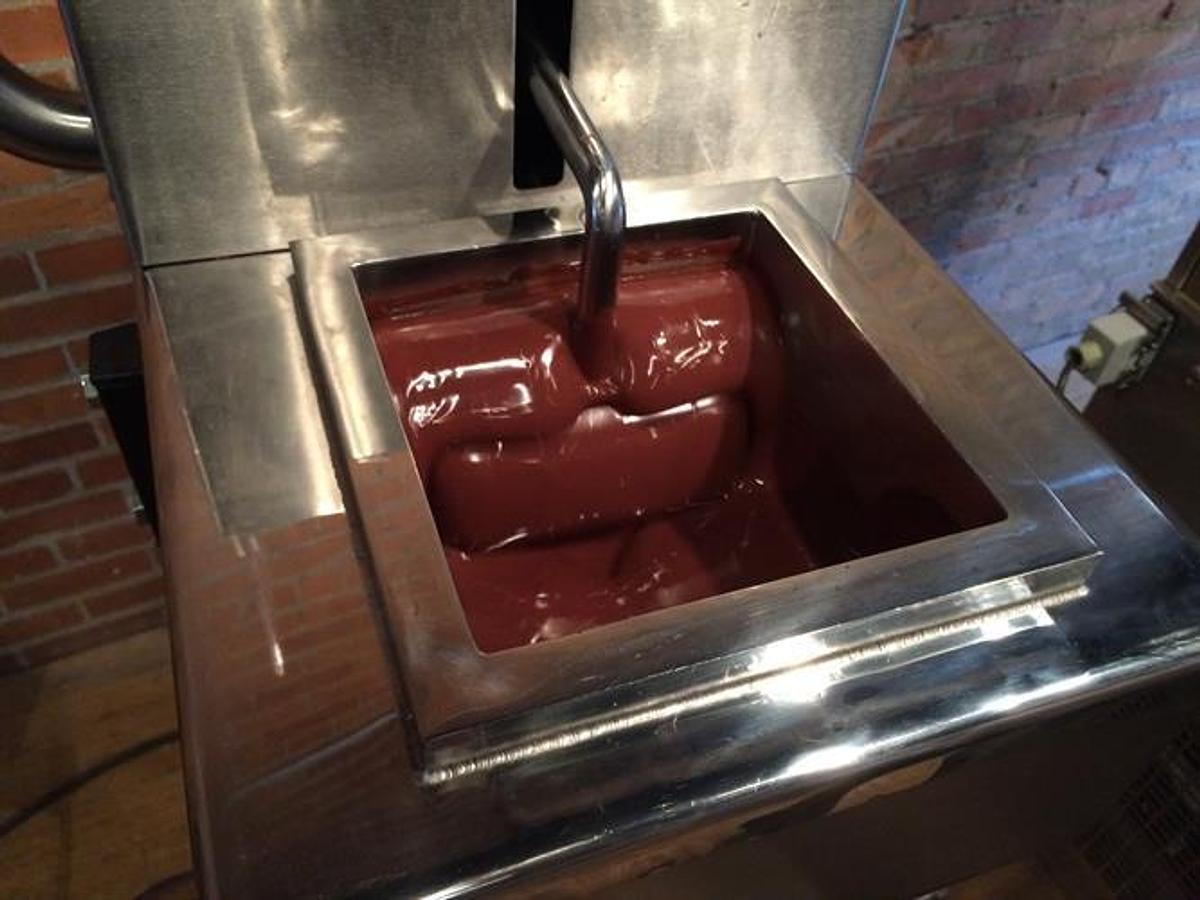 Used JAF INOX 2kg Longitudinal Conche