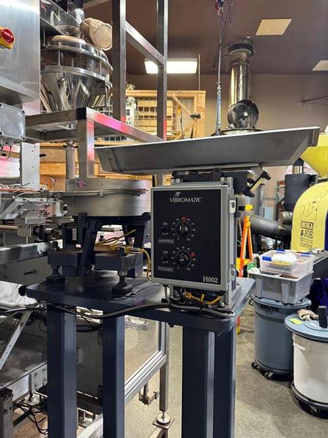 Used Unified Flex Hornet Vertical Form, Fill & Seal with Auger Filler