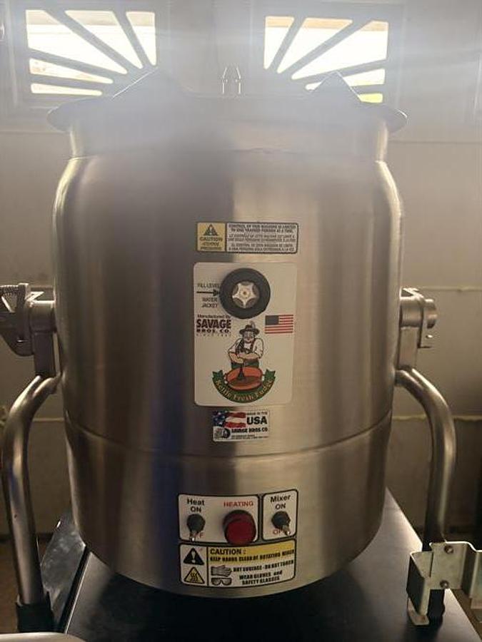 Used Savage 0937-50 5-Gallon SS Electric Fudge Mixing Kettle