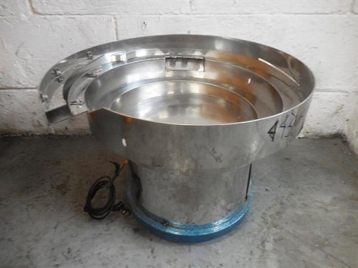 Used Stainless steel cap feeder