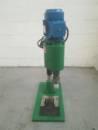 Used Poliingenieros semi-automatic capper