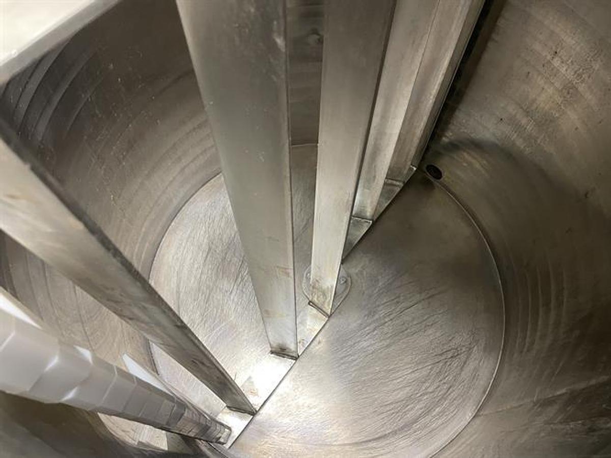 Used Egan 1500-lb Stainless Steel Chocolate Tank