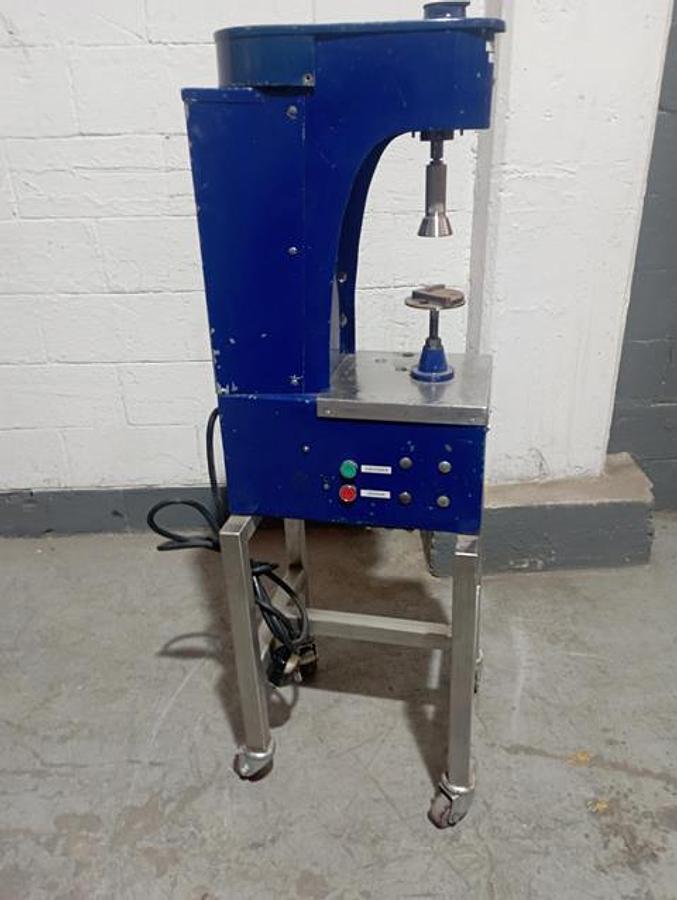 Used De Vecchi semiautomatic capper