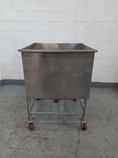 Used Stainless steel 132 gallon square tank