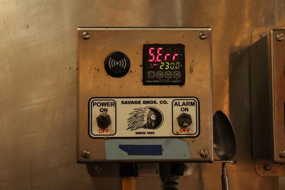 Used Savage 20 Stove with Portable Agitator