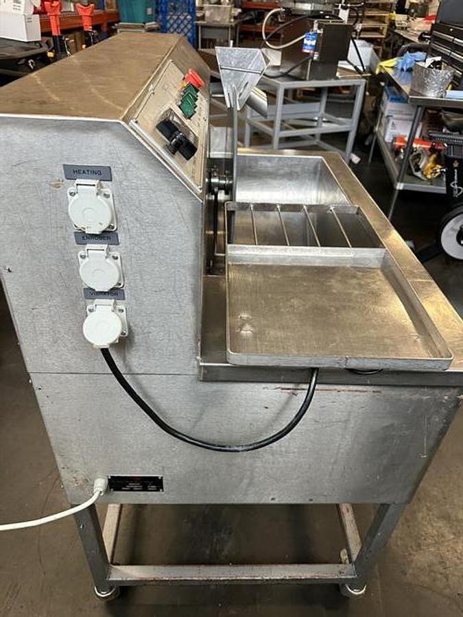 Used Vofachoc 60 lb Tempering Machine