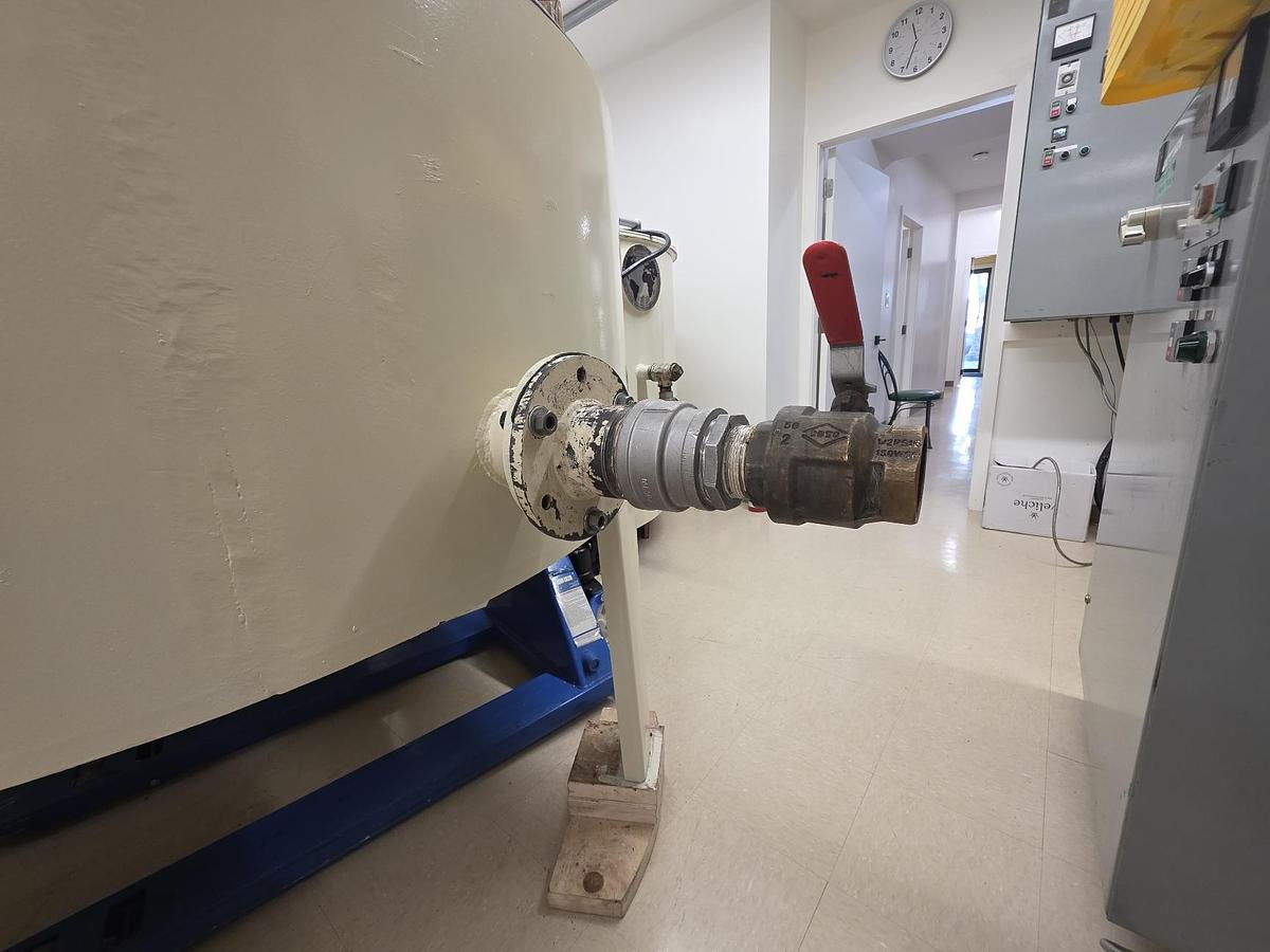 Used Low & Duff 1000 kg Carbon Steel Chocolate Melter