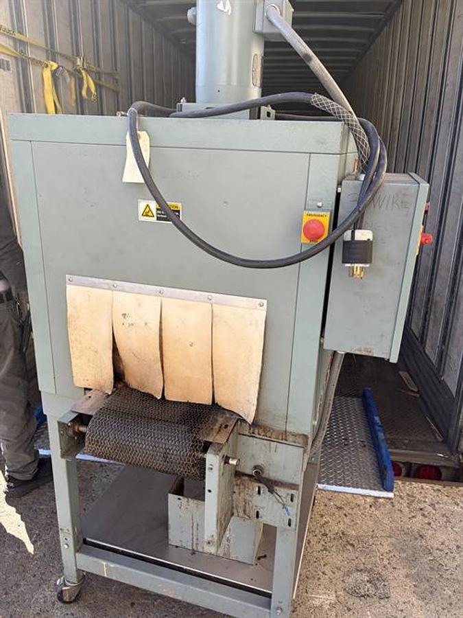 Used Shanklin Model T6H Shrink Tunnel