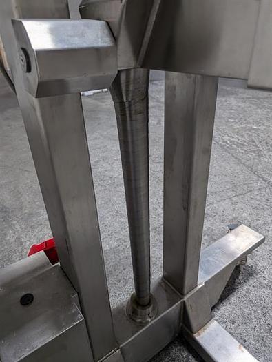 Used Fette turret lift cart