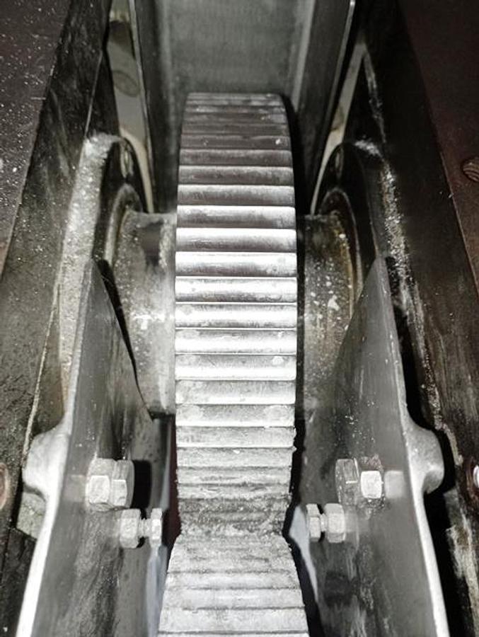 Used Fitzpatrick model C-8540 stainless steel chilsonator