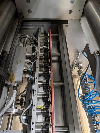 Used Klockner model LA-500 vertical strip packager