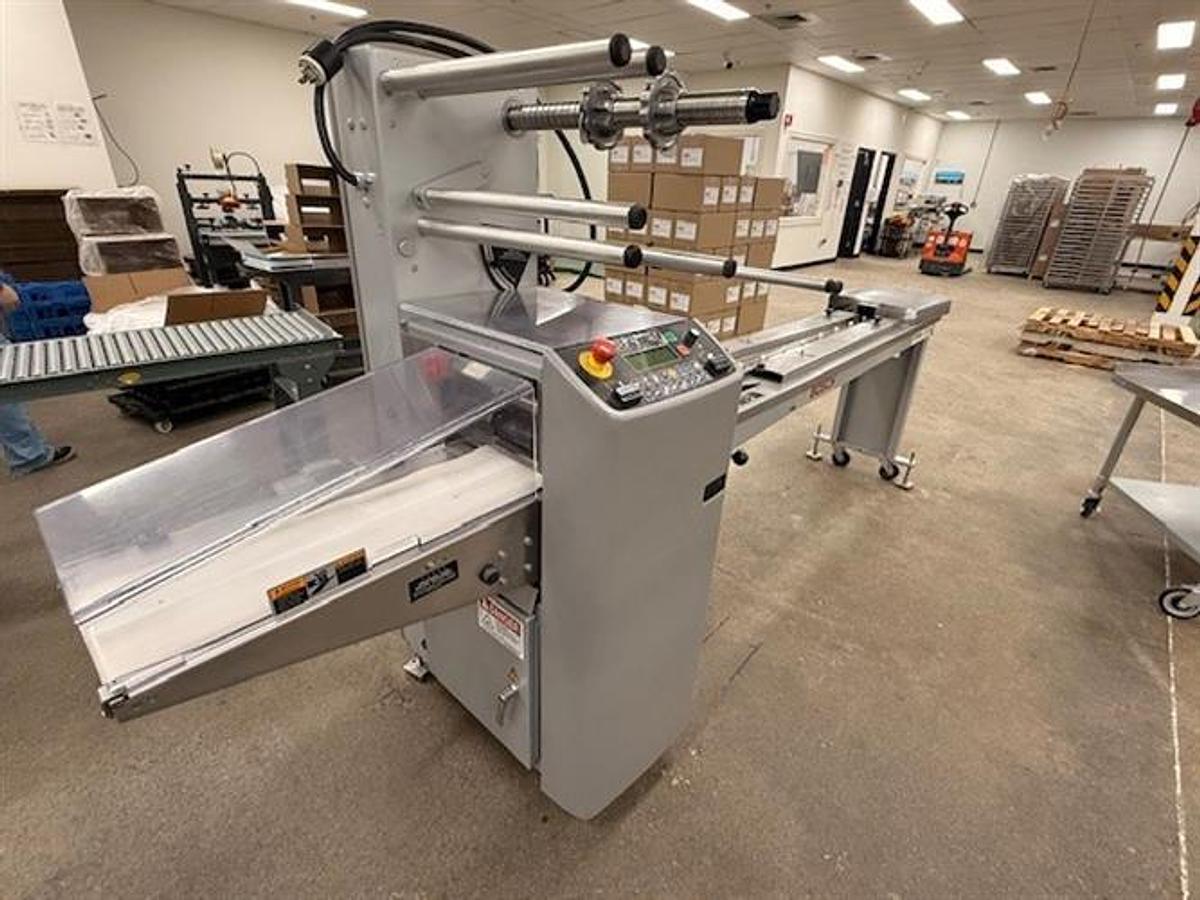 Used Bosch Stratus Horizontal Flow Wrapper