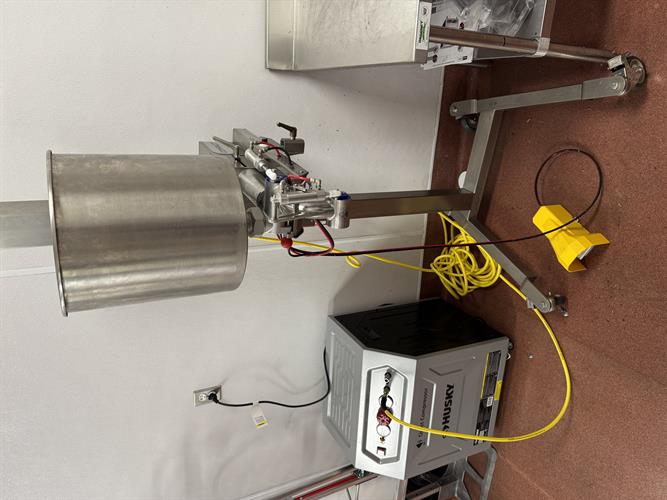 Used Unifiller Compact SV Power Lift Piston Filler