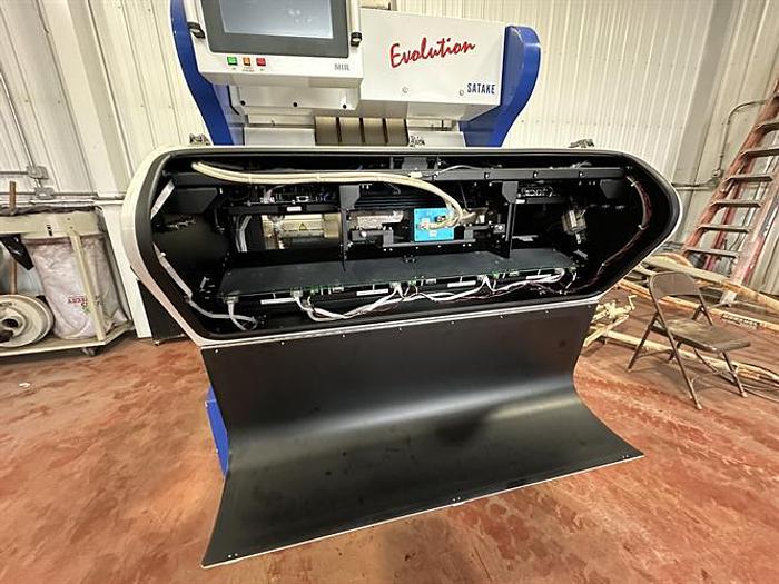 Used Satake EVO-IR-400 Infrared Color and Sorting Machine for Nuts