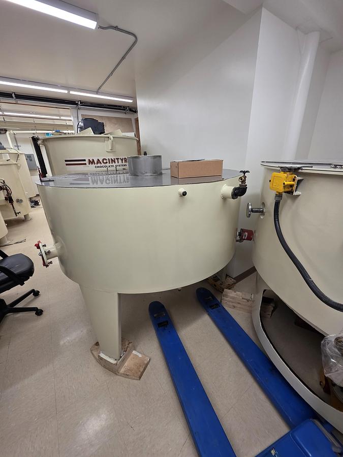 Used Low & Duff 1000 kg Carbon Steel Chocolate Melter