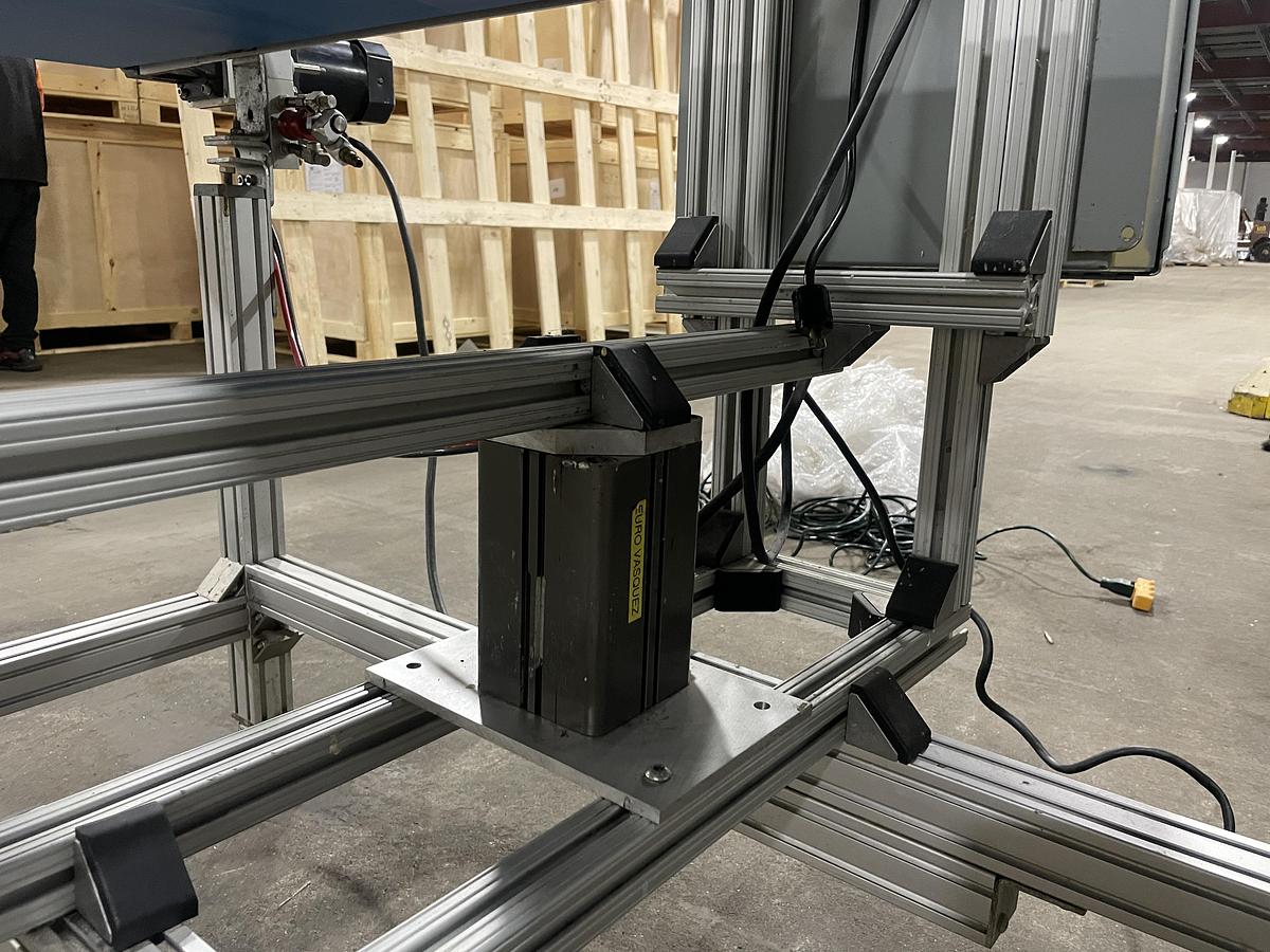 Used Woody 16" Stringer with Conveyor