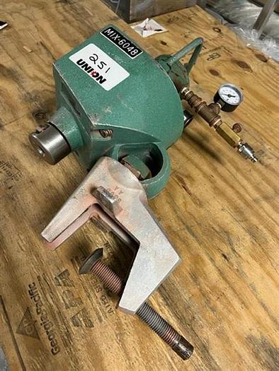 Used Lightnin  model XJA100 pneumatic propeller agitator