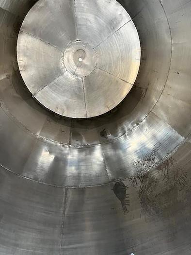 Used 3,400 Gallon (14000 Liter) 304 Stainless steel Tank