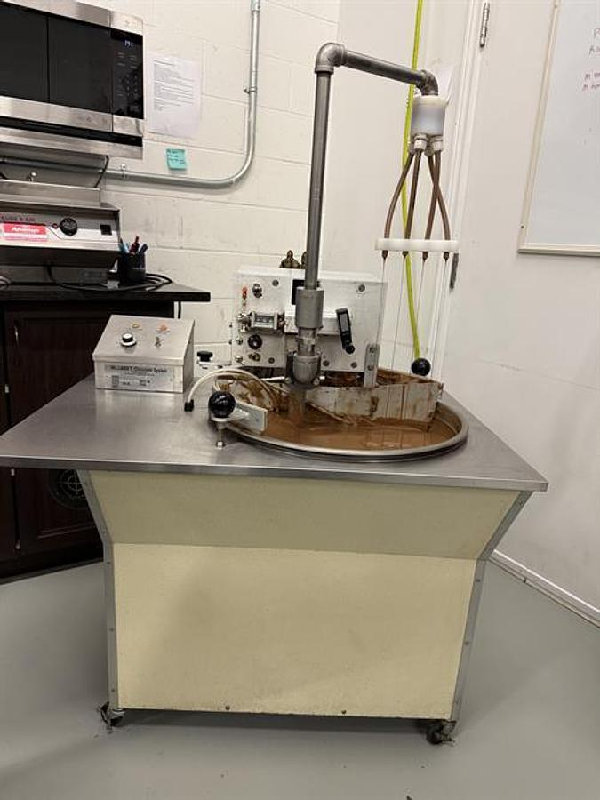 Used Hilliard 240 lb/day Melter with Peppy Pumper