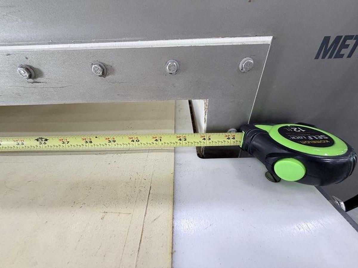 Used Metler Toledo/Safeline Stainless Steel Metal Detector with Conveyor