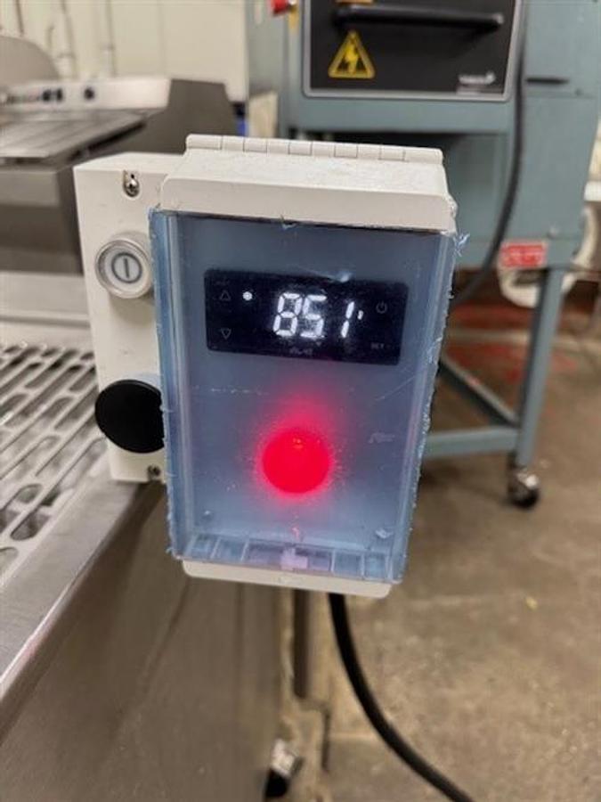 Used Ultra Source Ultravac 880 vacuum packager & Henkelman DT 100 diptank