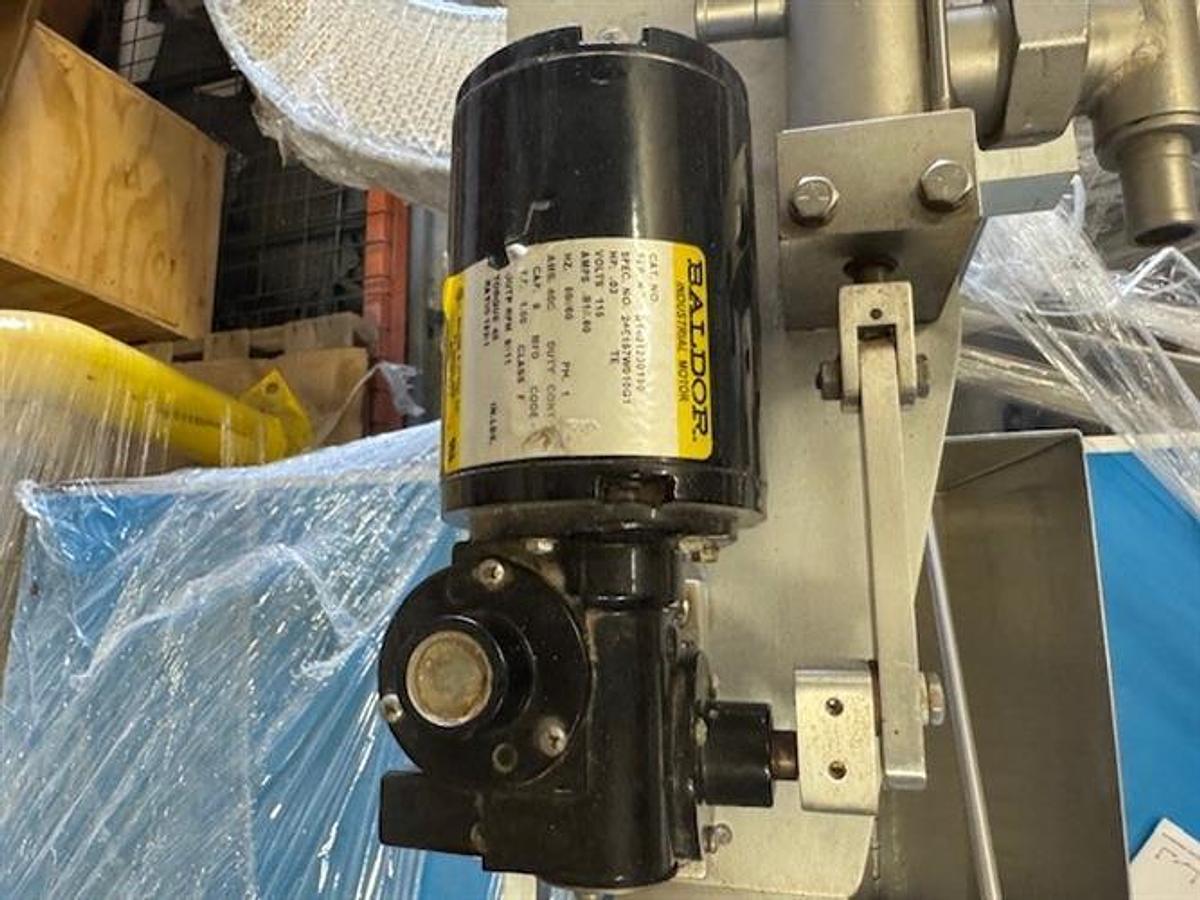 Used Woody 16" Stringer with Conveyor