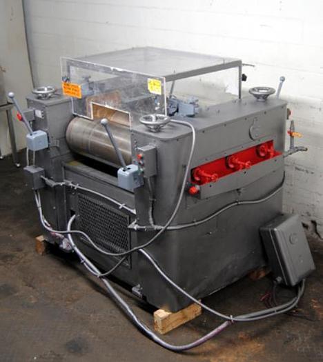 Used Kent 32" 3-Roll Refiner