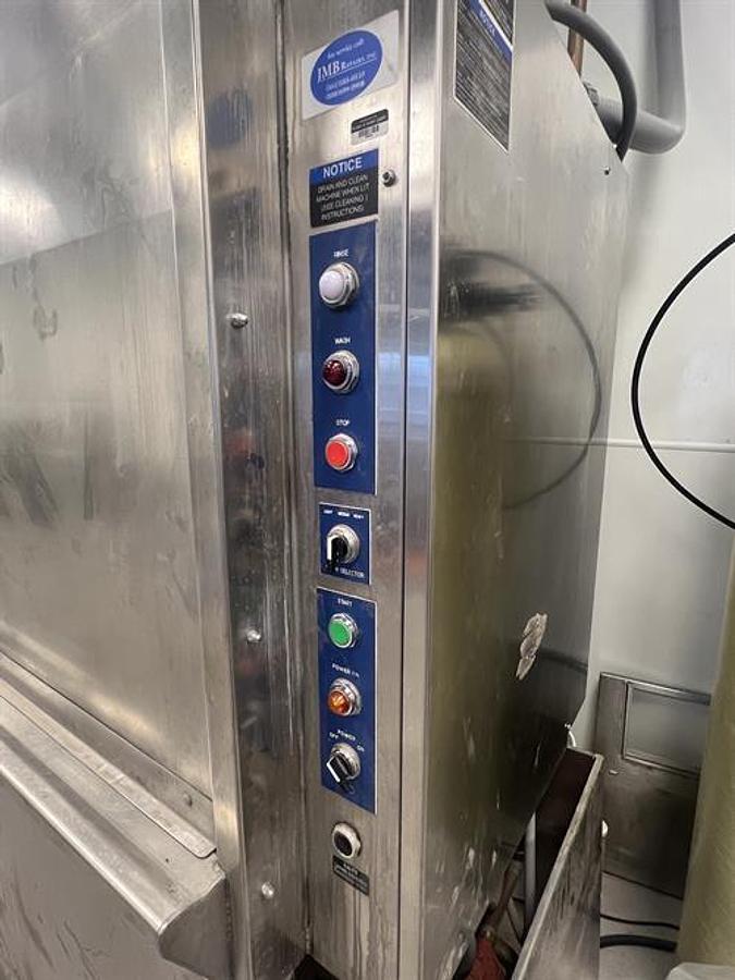 Used LVO model FL36ET SS Tray Washer