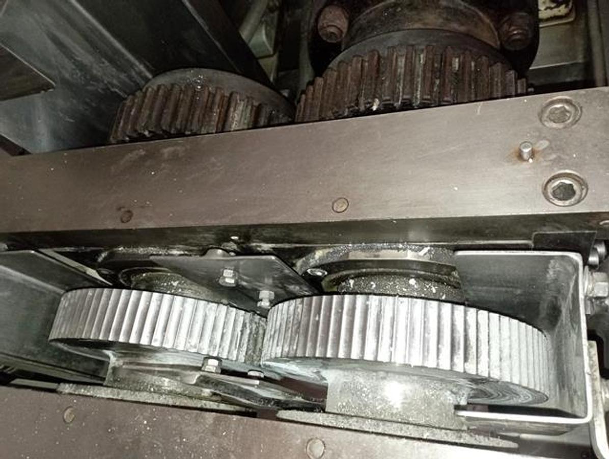 Used Fitzpatrick model C-8540 stainless steel chilsonator