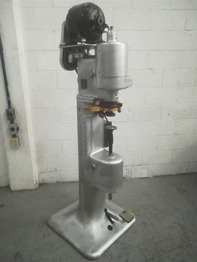 Used Max Ams Machine Co. model AMS168-semiautomatic can seamers