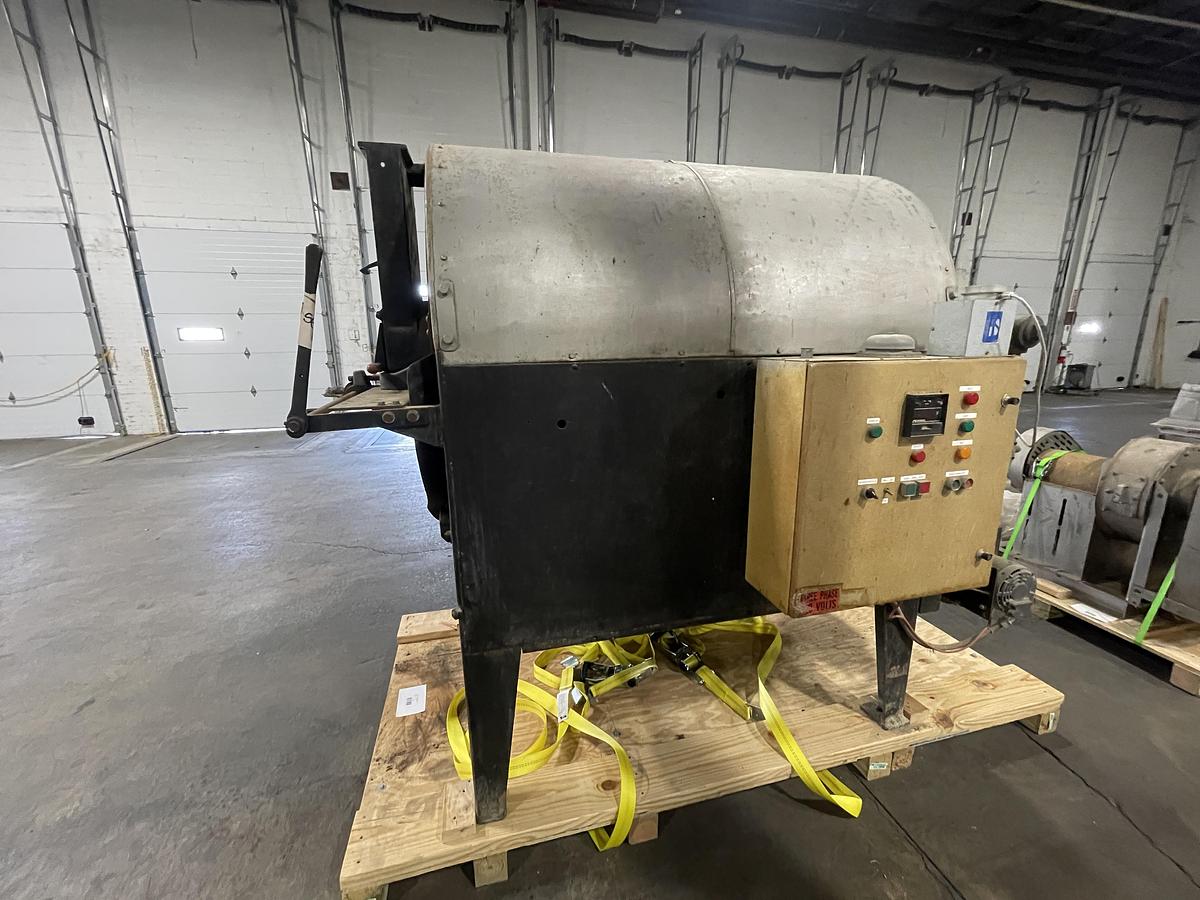 Used Bauer 322 1000 lb/hr Gas Dry Nut Roaster
