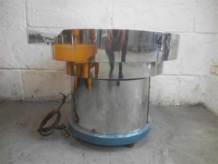 Used Stainless steel cap feeder
