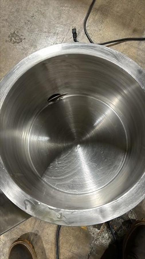 Used Savage 50-lb SS Chocolate Melter