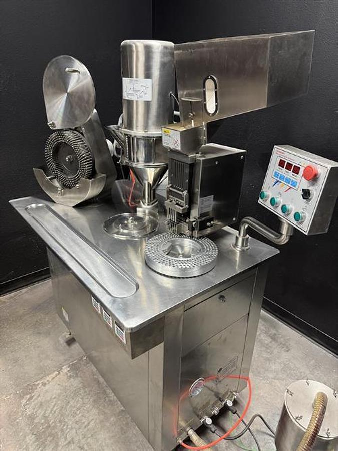 Used SNTJ-C Semi-Auto Capsule Filler