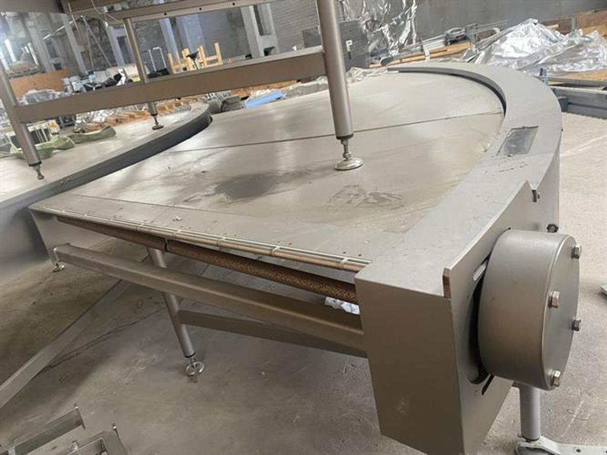 Used Sollich 1400 mm 180 degree Turn Conveyor