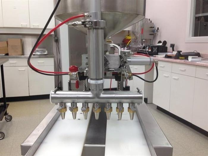 Used Unifiller model UNI-V-694 Piston Filler