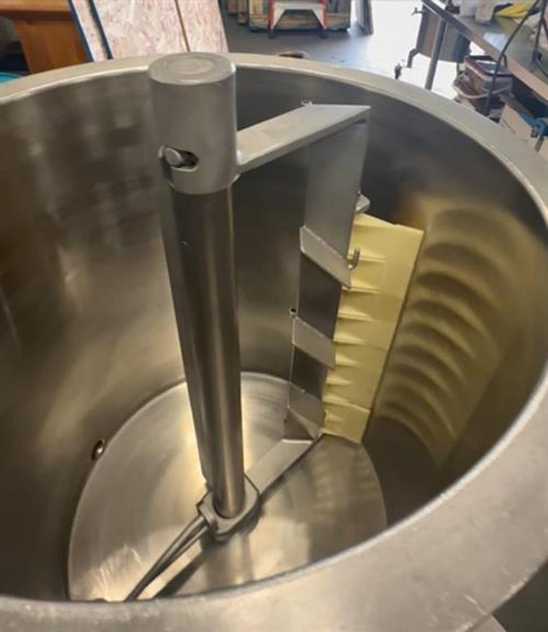 Used Savage 200-lb Stainless Steel Chocolate Melter