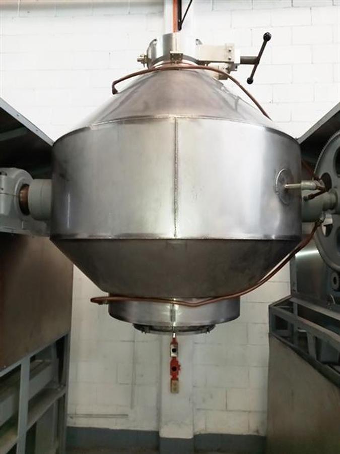 Used Gemco 30 cubic foot stainless steel jacketed double cone blender