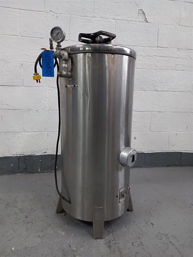 Used Stainless steel vertical Autoclave