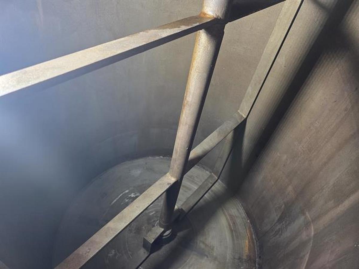 Used Low & Duff 2000 kg Carbon Steel Chocolate Melter