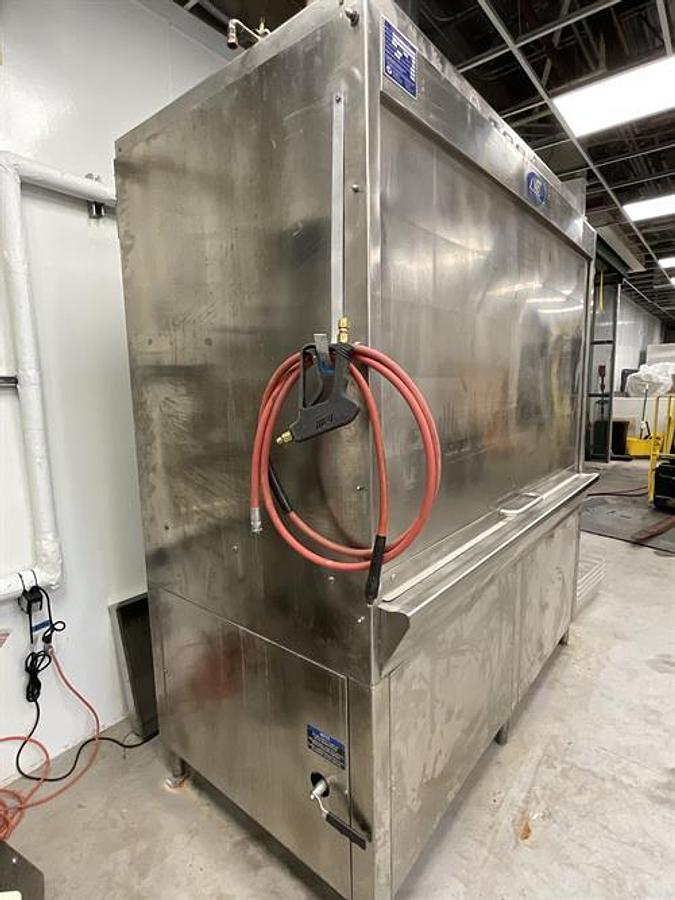 Used LVO model FL36ET SS Tray Washer